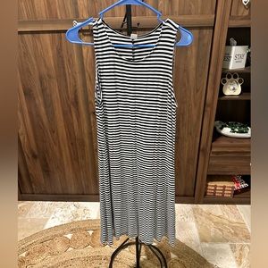 Old Navy Black and White Striped Sleeveless Dress